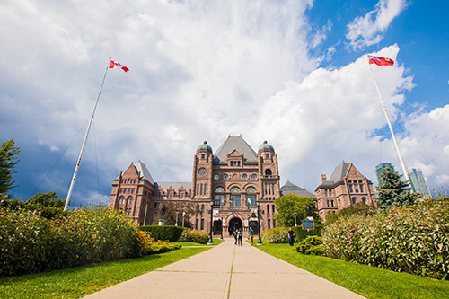 加拿大留學需要花費多少錢