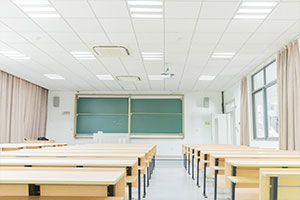 上海國際學校學費多少?轉軌國際化學校，預算10萬一年能讀嗎?(上海國際學校學費排名)